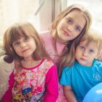 Wie die Einhaltung von DGUV Vorschrift 3 dazu beiträgt, Kinder vor Unfällen zu schützen